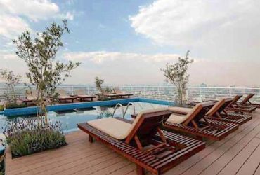 Condominium, large terrace of 126 m2, double height, with sky pool, ci