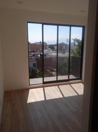 COL PORTALES VENDE HERMOSO PENTHOUSE CON ROOF GARDEN