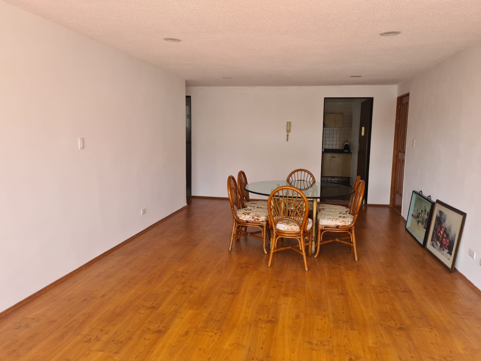 VENTA DE DEPARTAMENTO EN COYOACAN, 3 RECAMARAS 2 BAÑOS