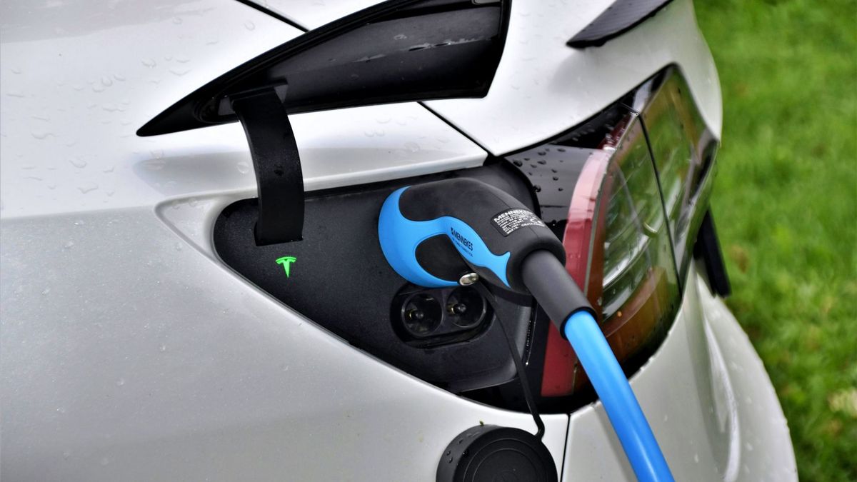 Vuelco al coche eléctrico, las baterías podrán ser reparadas, no sustituidas