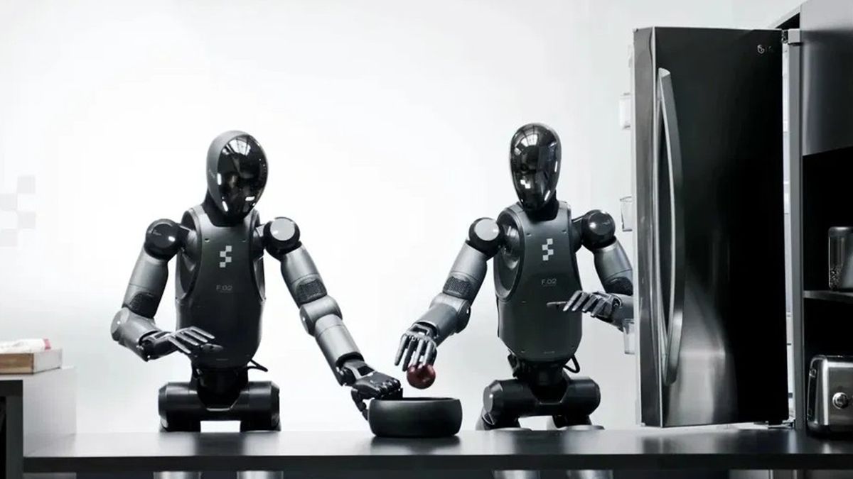 dos robots empiezan a realizar tareas para las que nunca fueron programados