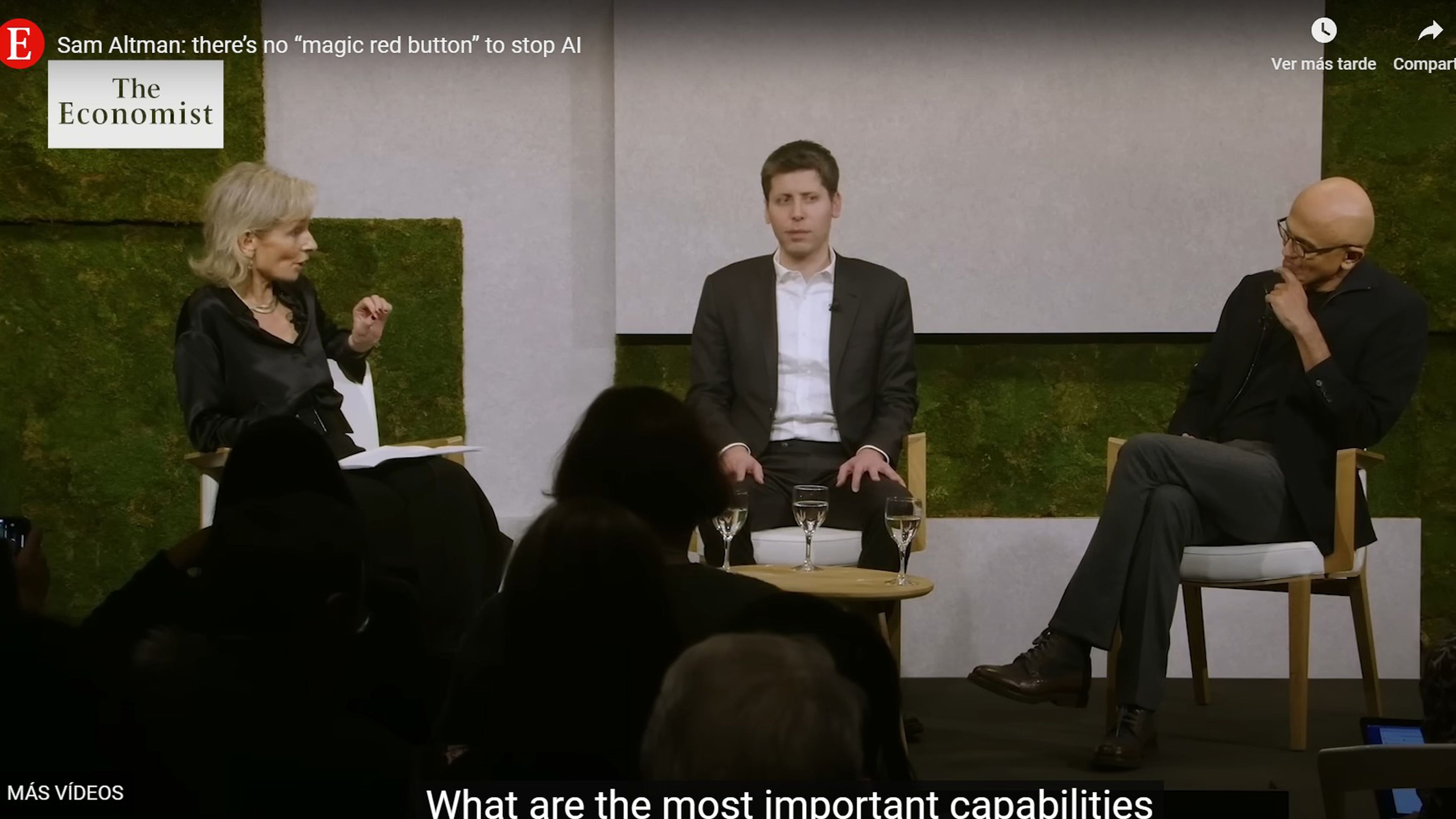 Sam Altman y Satya Nadella, el CEO de Microsoft, en una charla para The Economist.